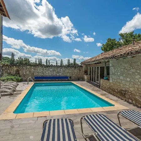 Le Moulin De Bernard Alojamento de Acomodação e Pequeno-almoço Saint-Pantaléon